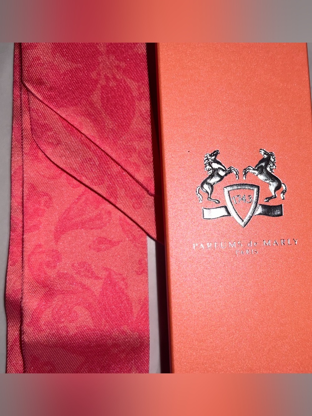 Parfums de Marly Mini Scarf with Silver Ring π - Picture 2 of 4